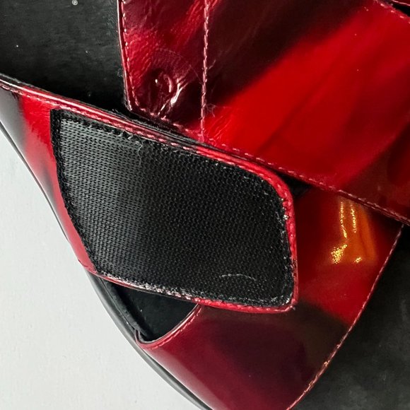 ARAVON Women's "Paola" Red & Black Patent Slip-On Leather Sandals NWOT Size 10 - Picture 4 of 7